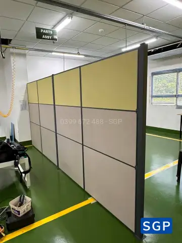 vách ngăn lửng vải nỉ 3 múi