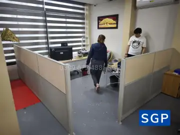 vách nỉ ngăn lửng có thể ngăn phòng hoặc lối đi