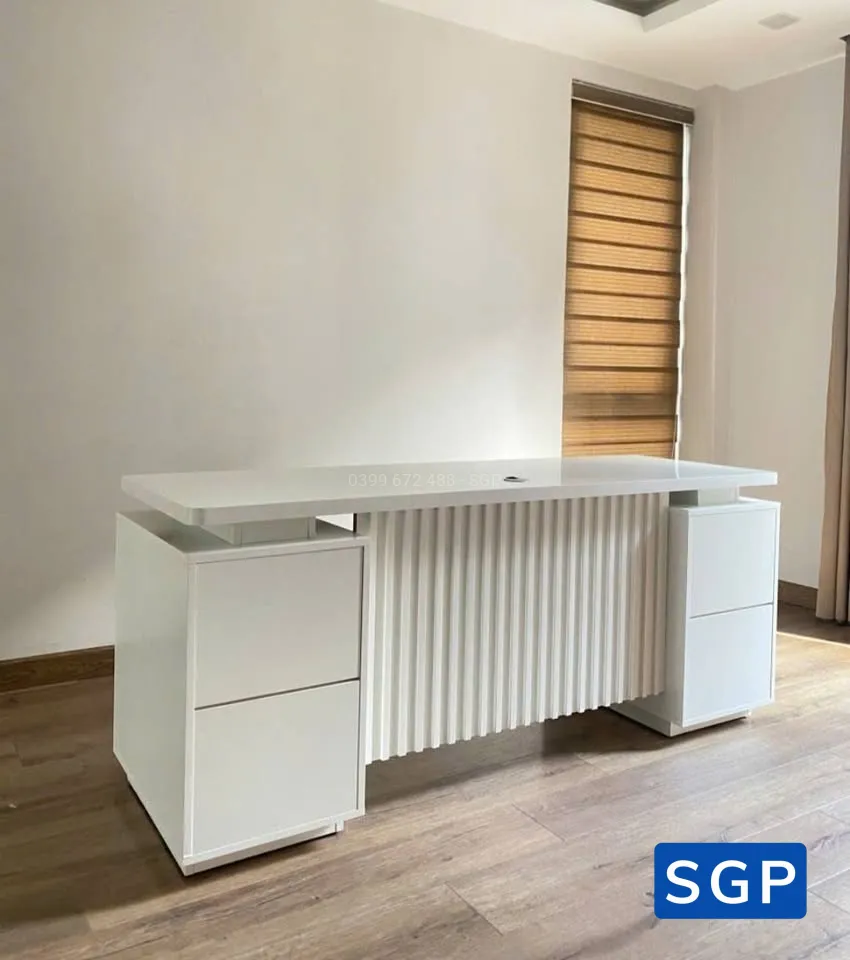 Bàn giám đốc C3