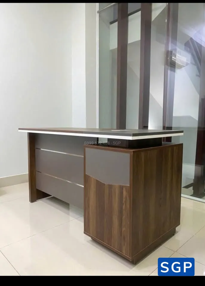 Bàn Giám Đốc C2